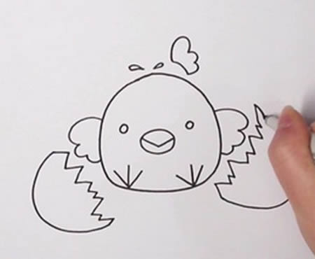 關(guān)于小雞破殼的簡(jiǎn)筆畫