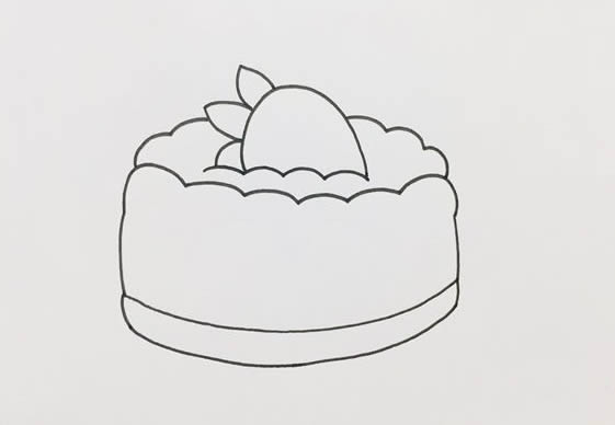草莓生日蛋糕簡筆畫教程 草莓生日蛋糕簡筆畫教程
